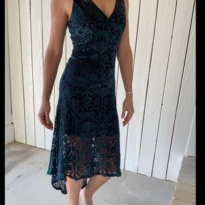 NWOT Velvet floral midi dress